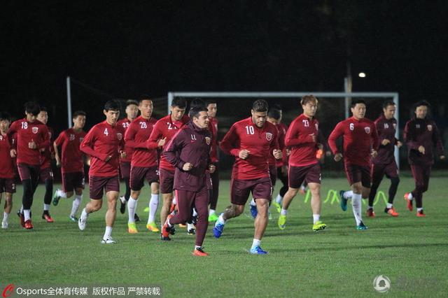 目前，吉达联合4胜1负积12分，位居小组第一。